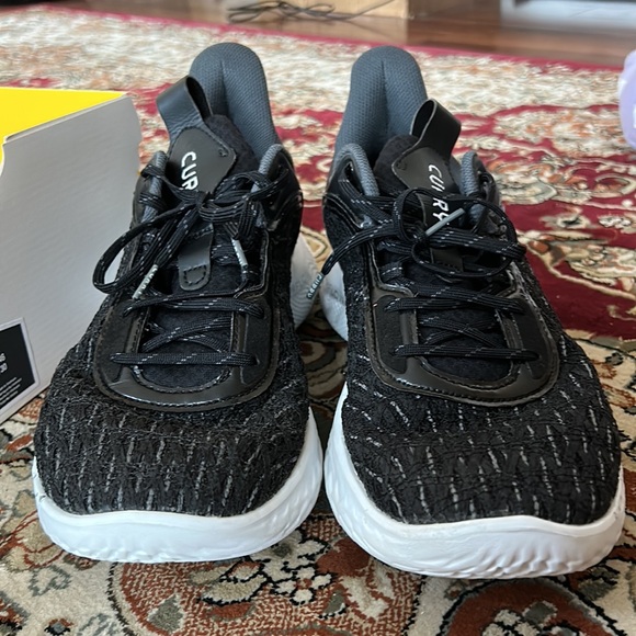 Curry 9 Flow Size 12 Black - Picture 7 of 8